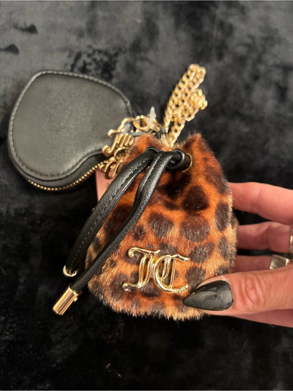 Juicy Couture leopard-print faux-fur mini drawstring bucket bag-NWOT - Picture 4 of 7